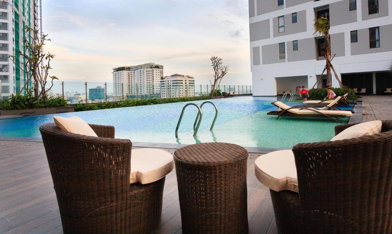 River Gate Building - Le Meridien Pool & Gym Ho Şi Min Dış mekan fotoğraf
